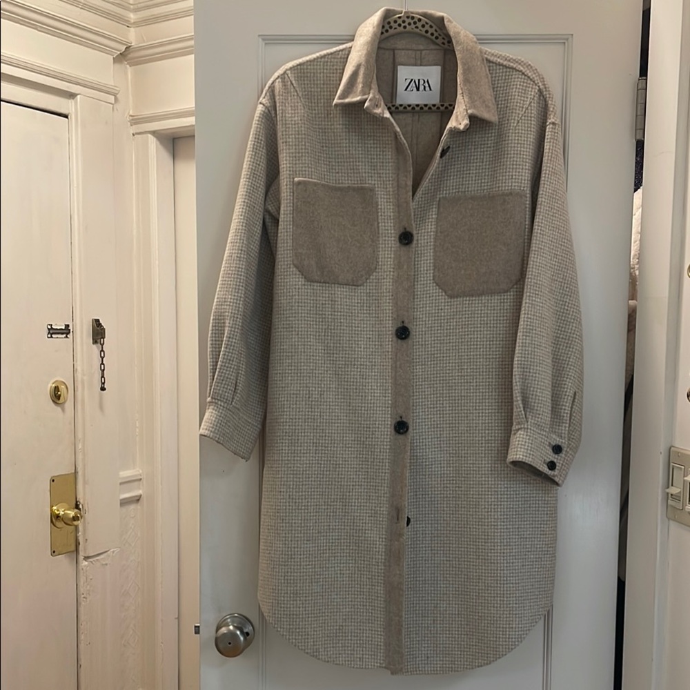 Zara Tan Utility Jacket with Relaxed Fit and Shirt Collar